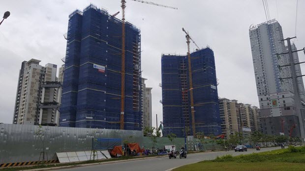 Cận cảnh dự án bất động sản tấp nập thi công ở khu Đông Sài Gòn